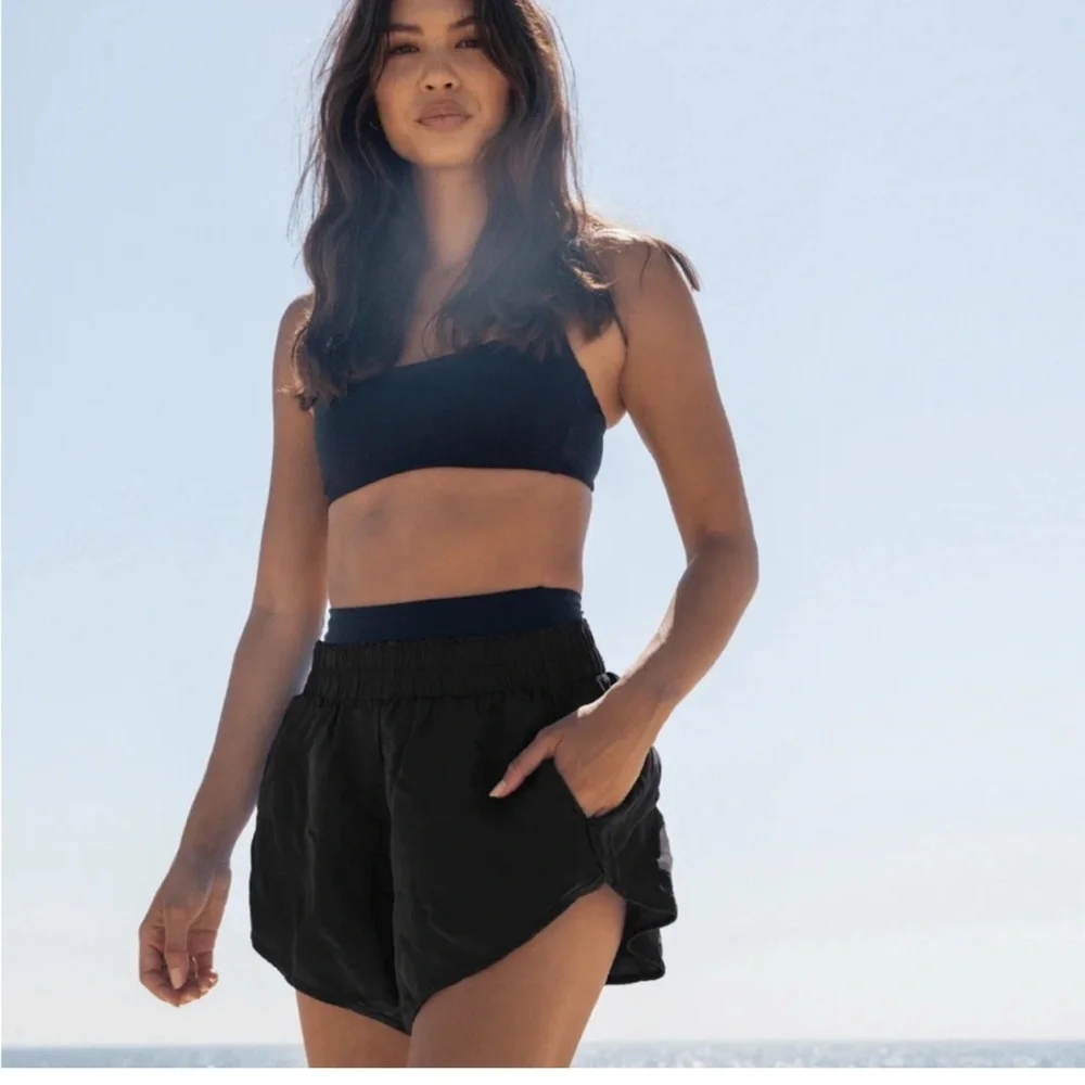 Left On Friday Day Trip Short HIGH RISE, ELASTIC WAIST, BRIEF LINER SMALL NWT - Picture 2 of 11